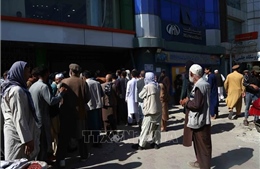 Taliban cấm sử dụng ngoại tệ tại Afghanistan