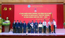 Trường Đại học Sư phạm - Đại học Thái Nguyên đón nhận Huân chương Lao động hạng Nhất