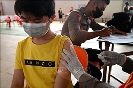 Indonesia: Bắt đầu tiêm vaccine ngừa COVID-19 cho trẻ em từ 6-11 tuổi