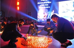 Hà Nội: Thắp nến tưởng niệm đồng bào và cán bộ, chiến sĩ hy sinh, tử vong trong đại dịch