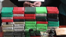 Bắt 3 đối tượng vận chuyển 40 bánh heroin tại Lào Cai