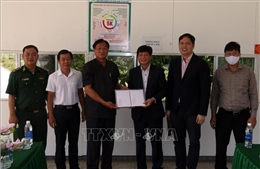 Tỉnh Kiên Giang gửi quà hỗ trợ kiều bào Campuchia đón Xuân Nhâm Dần 2022