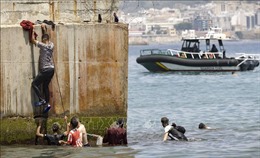 Maroc giải cứu hơn 60 người di cư ở ngoài khơi Tarfaya