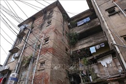 Nhiều chung cư cũ tại thành phố Nam Định bị xuống cấp nghiêm trọng
