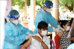 Campuchia kêu gọi người dân tiêm mũi tăng cường để củng cố miễn dịch