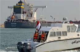 Kênh đào Suez đạt doanh thu hằng tháng kỷ lục
