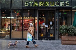 Starbucks mở cửa trở lại ở Thượng Hải, Trung Quốc