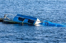 Lật xuồng ngoài khơi Mexico khiến nhiều người thiệt mạng