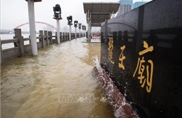 Trung Quốc tiếp tục ban bố cảnh báo ứng phó với mưa bão 
