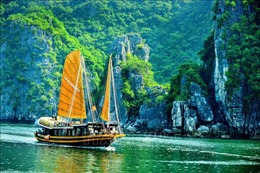 Tuần lễ Biển và Hải đảo Việt Nam (1-8/6) - Bài cuối: Phát triển du lịch biển, đảo hài hòa, bền vững