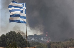 Cháy rừng tiếp diễn tại Hy Lạp, CH Séc