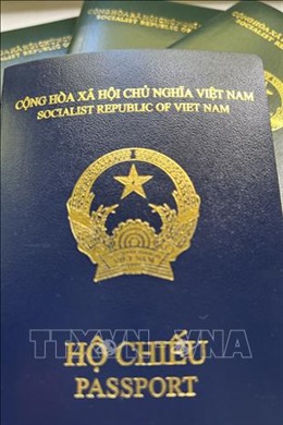 Đại sứ quán Việt Nam tại CH Séc tích cực giải quyết vấn đề liên quan mẫu hộ chiếu mới