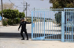 Israel quản thúc tại gia với Thống đốc Jerusalem của Palestine, tiếp tục đóng cửa khẩu Gaza 