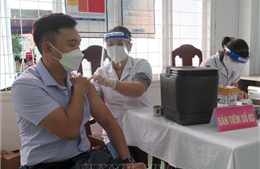 Người dân Phú Yên chủ động tiêm mũi tăng cường vaccine phòng COVID-19