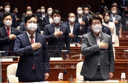 Bất ổn trong nội bộ đảng cầm quyền tại Hàn Quốc