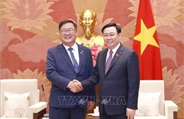 Chủ tịch Quốc hội tiếp Chủ tịch Nhóm nghị sĩ hữu nghị Hàn Quốc - Việt Nam
