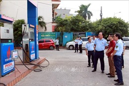 Tổng cục Quản lý thị trường kiểm tra kinh doanh xăng dầu tại Nam Định