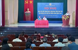 Lãnh đạo tỉnh Phú Yên đối thoại với viên chức và người lao động