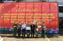 Khen thưởng tập thể và cá nhân truy bắt cướp tại Vietcombank Biên Hòa