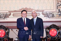 Lãnh đạo TP Hồ Chí Minh tiếp Tổng Lãnh sự danh dự Việt Nam tại Busan (Hàn Quốc) 