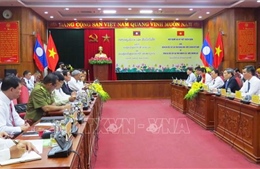 Hội đàm giữa Đoàn đại biểu cấp cao tỉnh Quảng Bình và Champasak (Lào)