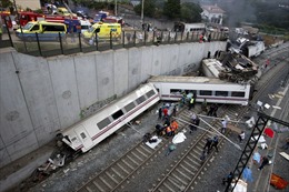 Tây Ban Nha mở phiên tòa thụ lý vụ tai nạn tàu hỏa thảm khốc năm 2013 khiến 80 người thiệt mạng