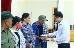 Hơn 4,7 tỷ đồng hỗ trợ người dân huyện Kỳ Sơn tái thiết cuộc sống sau lũ