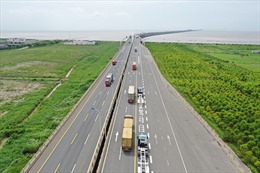 Trung Quốc: Thành phố Thượng Hải khai trương đường cao tốc đầu tiên cho xe tự lái