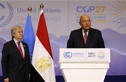 COP27: Thông qua thỏa thuận thành lập quỹ bồi thường tổn thất do biến đổi khí hậu 