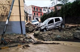 Italy ban bố tình trạng khẩn cấp do lở đất