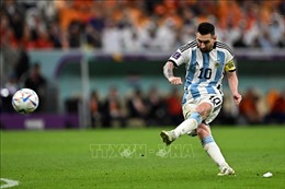 WORLD CUP 2022: HLV tuyển Argentina không tiếc lời ca ngợi thủ quân Messi