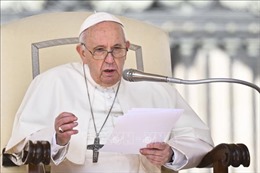 Giáo hoàng Francis kêu gọi chấm dứt xung đột trong thông điệp Giáng sinh
