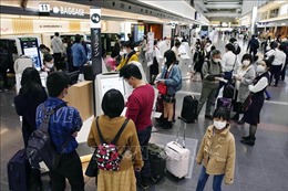 Nhật Bản xem xét nới lỏng biện pháp phòng dịch COVID-19 với du khách từ Trung Quốc