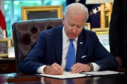 Tổng thống Biden phân bổ tài chính cho các chương trình vũ trụ