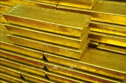 Giá vàng thế giới quanh ngưỡng 2.000 USD/ounce trong tuần qua