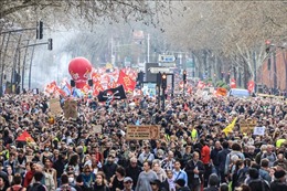 Pháp tăng cường an ninh trước các cuộc đình công và biểu tình mới