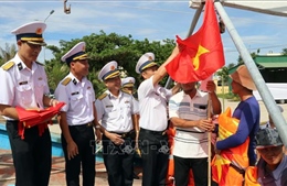 Hải quân Vùng 4 - điểm tựa cho ngư dân vươn khơi, bám biển