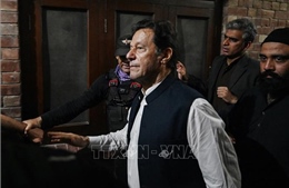 Pakistan: Cựu Thủ tướng Imran Khan đối mặt với lệnh bắt giữ mới