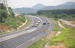 Xử lý tình trạng mất an toàn giao thông trên cao tốc Bắc - Nam qua Bình Thuận