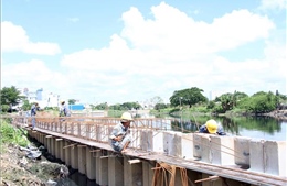 Đẩy nhanh tiến độ Dự án xây dựng, cải tạo kênh Tham Lương - Bến Cát - rạch Nước Lên