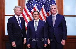 Thủ tướng Phạm Minh Chính gặp Chủ tịch Hạ viện Hoa Kỳ