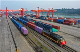 Trung Quốc khai trương tuyến đường sắt chở hàng đến châu Âu