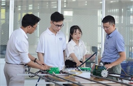 Sinh viên Đà Nẵng thiết kế mô hình kiểm soát rò rỉ chất lỏng giúp bảo vệ môi trường