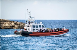 Quốc hội Albania thông qua thỏa thuận với Italy giải quyết vấn đề người di cư