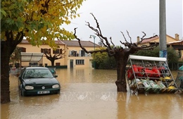 Mưa lớn kéo dài gây ngập lụt nghiêm trọng tại Pháp