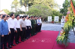 Thủ tướng Phạm Minh Chính dâng hương tại Khu văn hóa tưởng niệm Bác Hồ