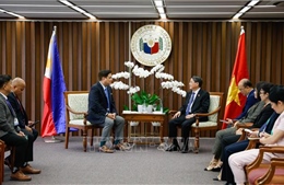 Phó Chủ tịch Quốc hội Nguyễn Đức Hải tiếp xúc với lãnh đạo Quốc hội Philippines và các nước bên lề APPF-31
