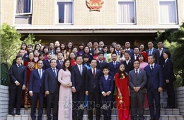 Chủ tịch nước Võ Văn Thưởng thăm Đại sứ quán Việt Nam tại Nhật Bản