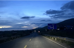 Lâm Đồng: Yêu cầu khẩn trương sửa chữa hệ thống chiếu sáng trên cao tốc Liên Khương - Prenn