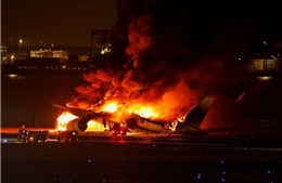 Vụ tai nạn tại sân bay Haneda: Chưa tìm thấy 5 thành viên phi hành đoàn